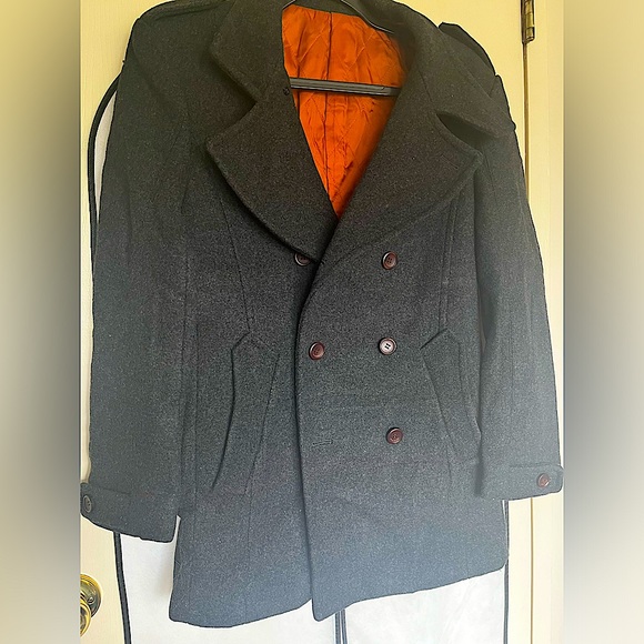 Blazer - Picture 3 of 9